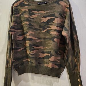 New York & Company Green Camouflage Sweater with Button Detail. NWT size medium.